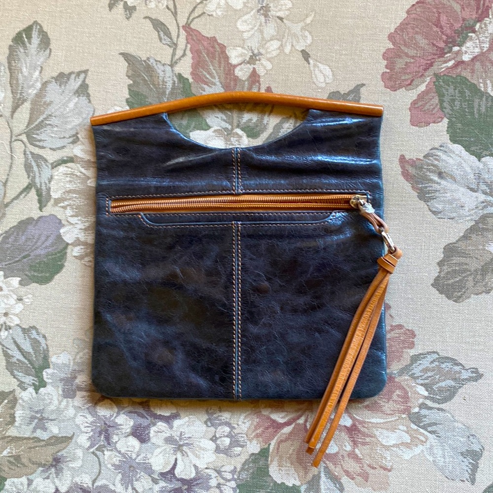 Leather Hobo clutch, like new. Vintage look.